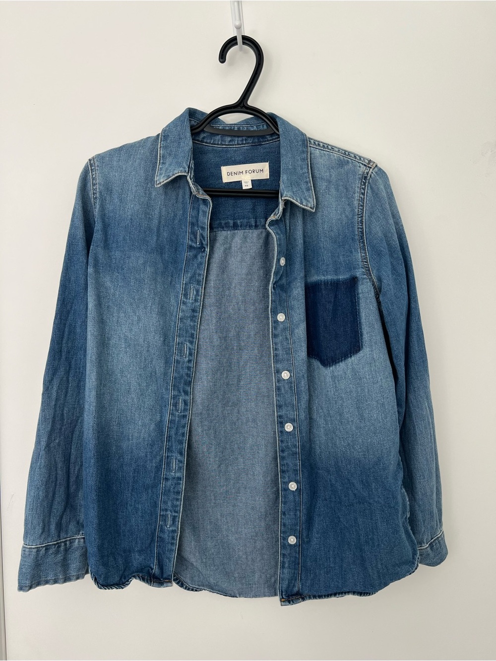 Aritzia Denim Forum Classic Denim Button-Up Shirt Medium Wash XS